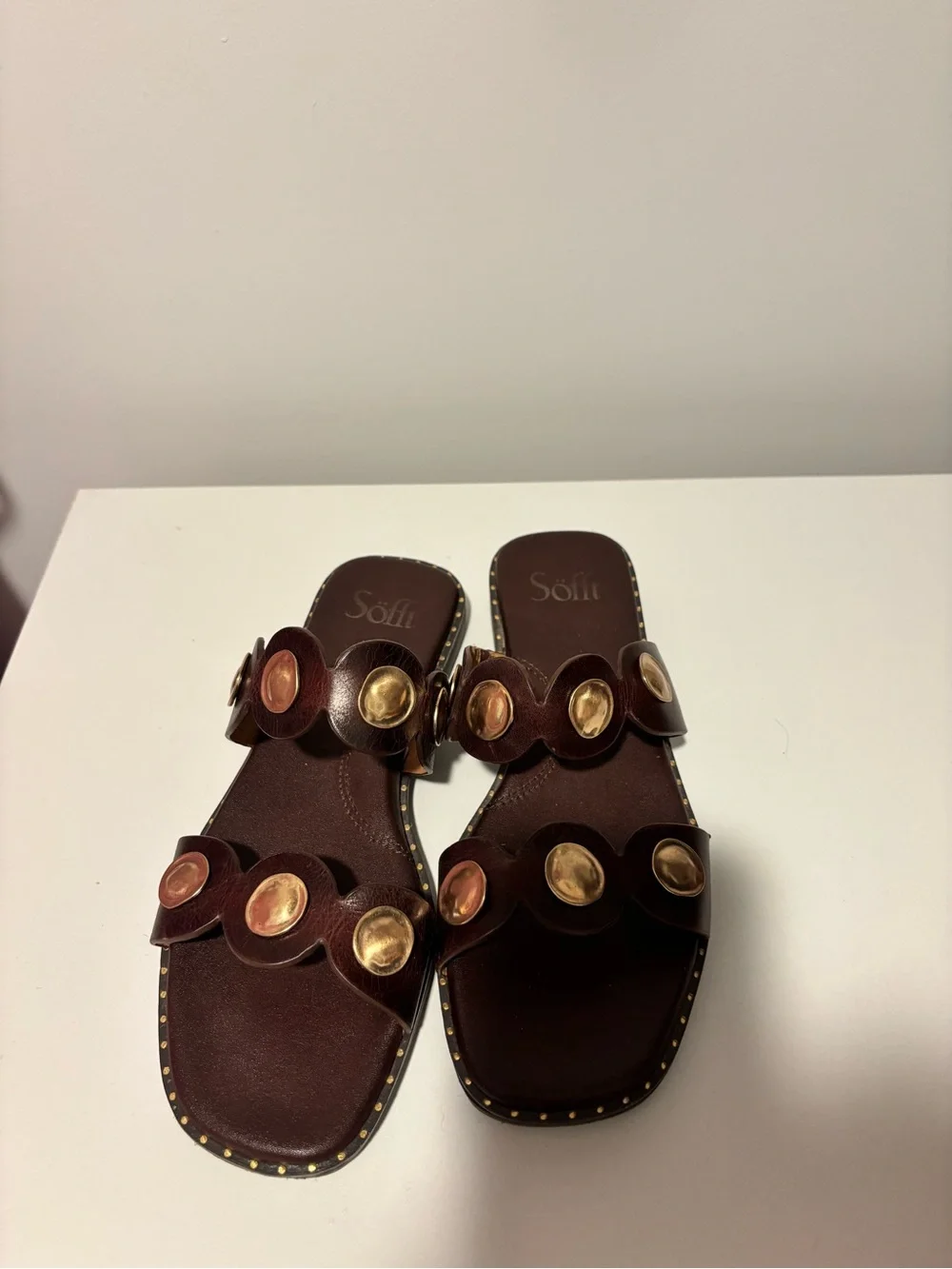 💕NEW Sofft Leather Studded Sandal💕 - Picture 3 of 7